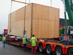 4.20m high cargo being loaded onto an Extendable Low Loader